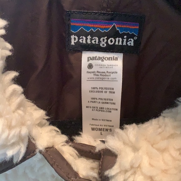 PATAGONIA FUZZY BUTTON UP JACKET - Picture 2 of 5